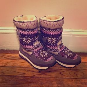 Snow Boots!!